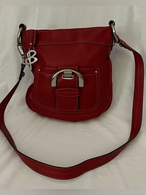 B. Makowsky Westbourne Red Pebbled Leather Crossbody Shoulder Bag Leopard Heavy